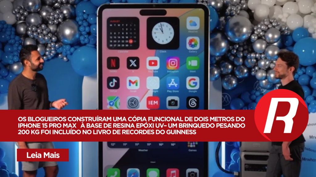 Os blogueiros construíram uma cópia funcional de dois metros do iPhone 15 Pro Max à base de resina epóxi UV– um brinquedo pesando 200 kg foi incluído no Livro de Recordes do Guinness